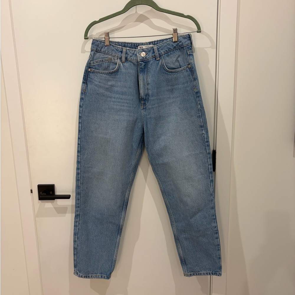 Zara Light Blue Mom Jeans, size 8